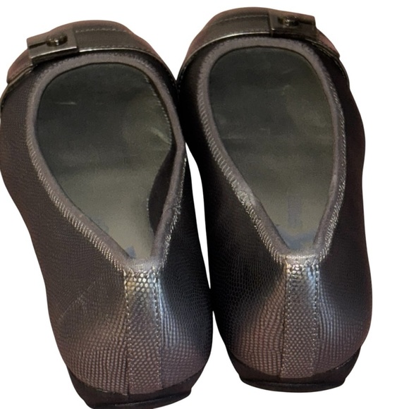 Anne Klein Sport Flats, sz 7 - Picture 5 of 8